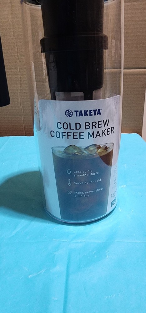 Takeya 2QT Cold Brew Coffee Maker Pitcher Black Iced Tea New