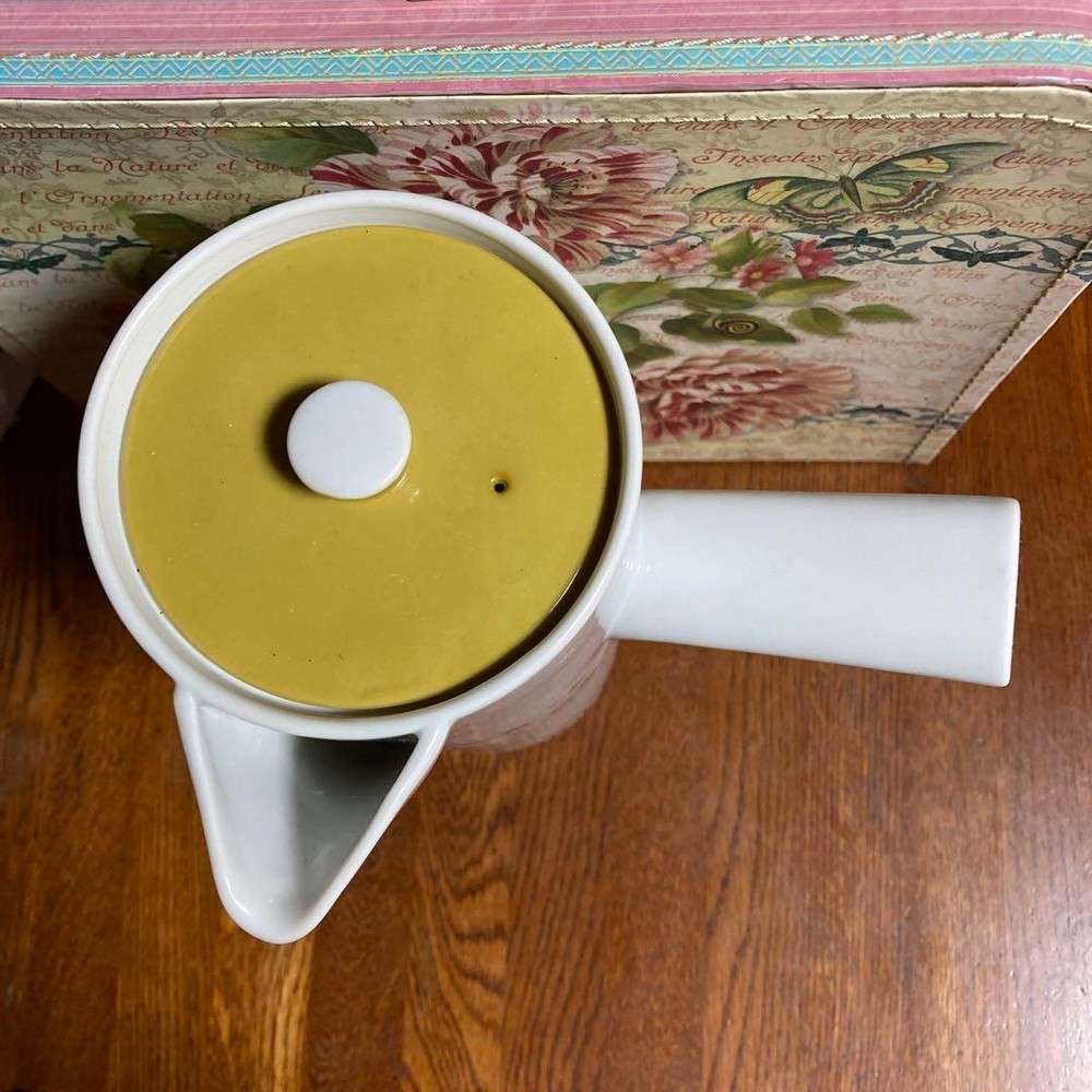 SEYEI Jean Cocteau Teapot Pitcher