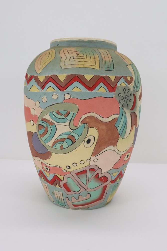 Ceramic Carved 10"