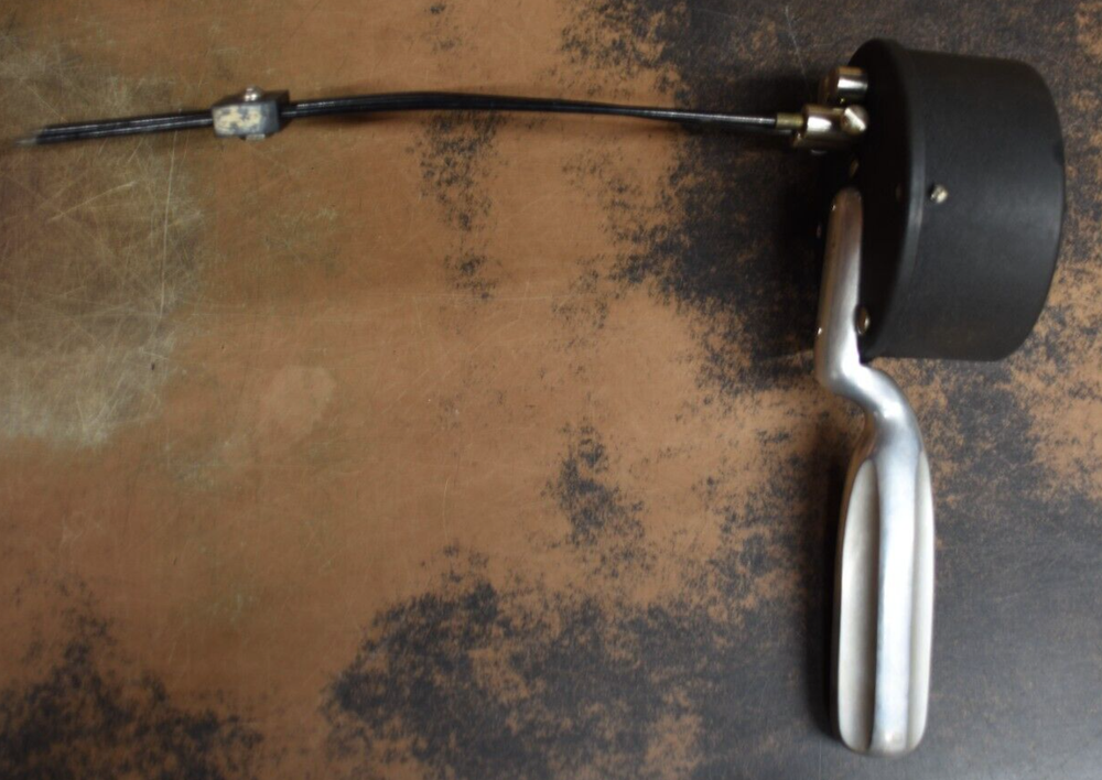 Alnor Type AJ 1645 PyroPoint Hand Held Pyrometer with Probe (Used)