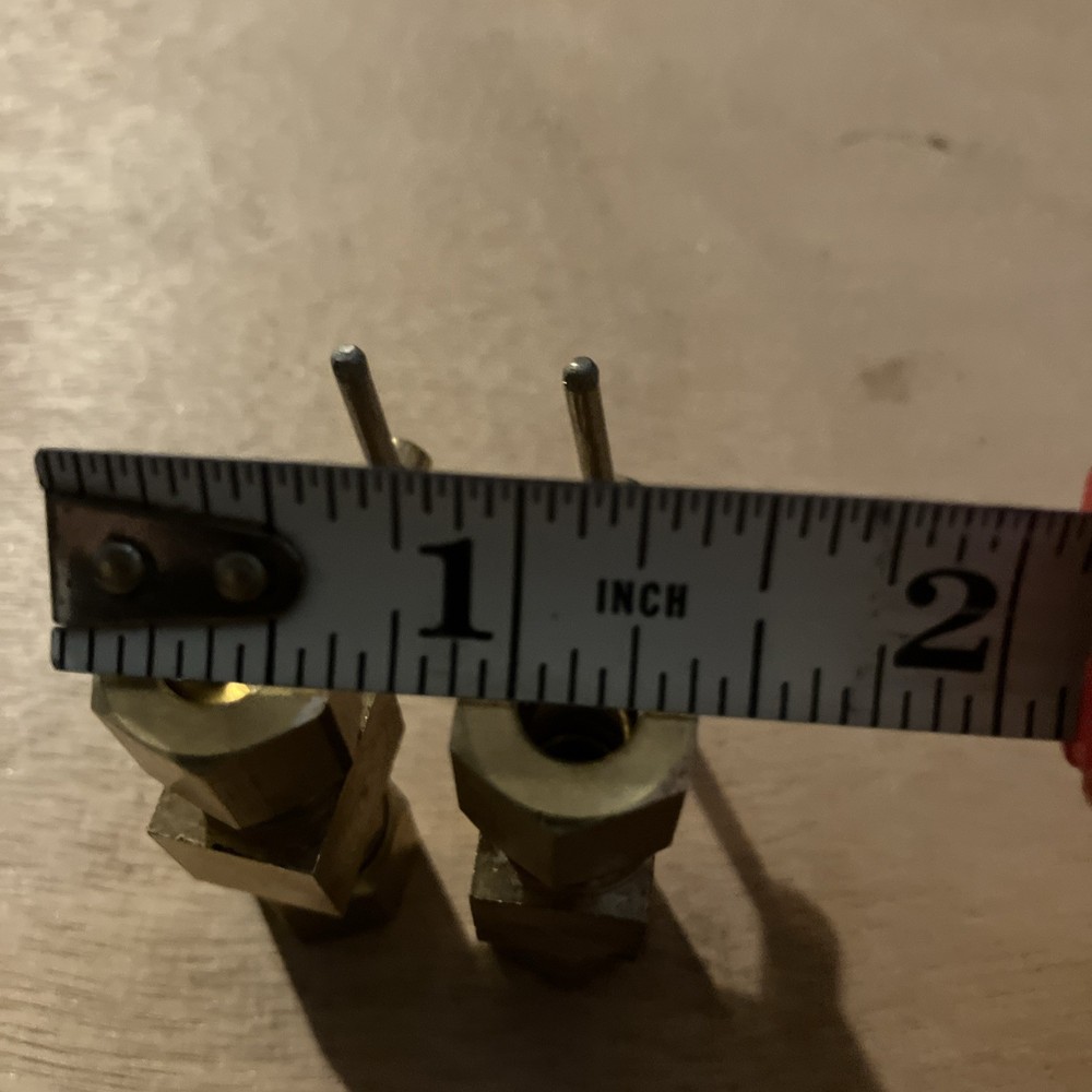 LASCO 17-1511 (2) 1/4” Compression by 1/4” Compression Straight Needle Valve