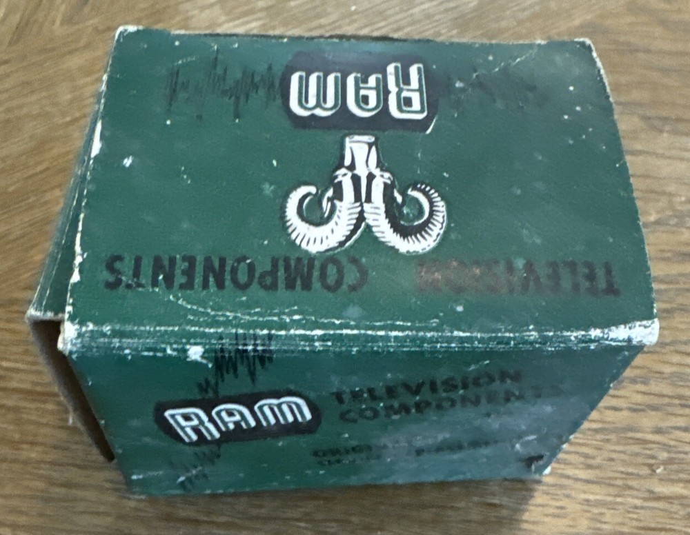 RAM TELEVISION COMPONENTS V402 Vintage Vertical Blocking Osc. Pri.sec 1:4.2 NOS