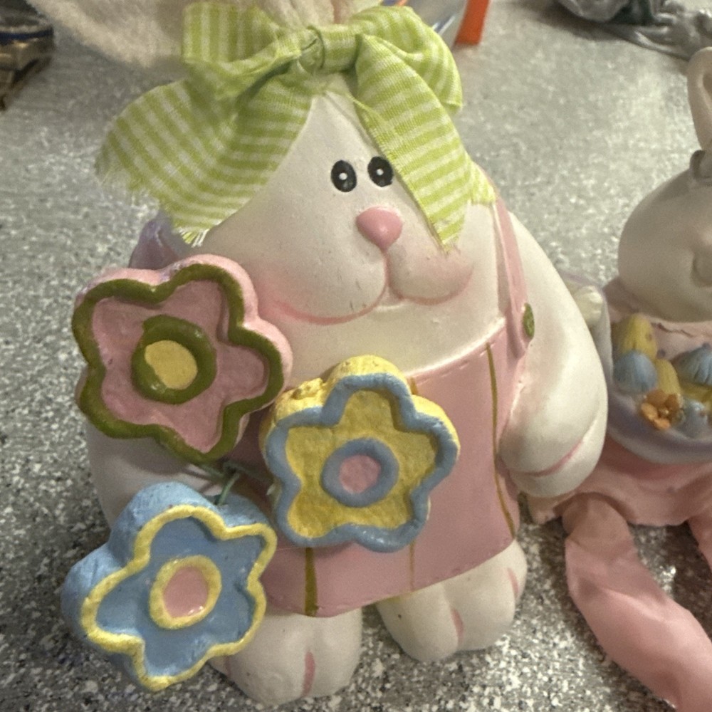 Set Of 3 Ceramic Easter bunny Ceramic Figurines,#39