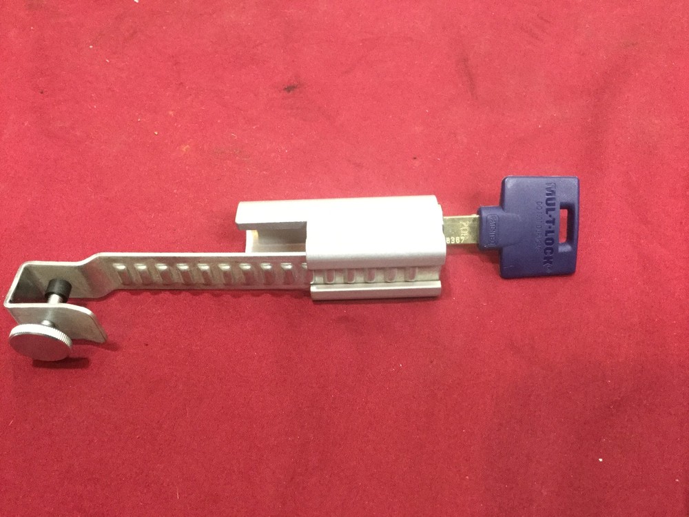 Mul-T-Lock 206S Showcase Lock w/ 1 Service Key per batch - Locksmith