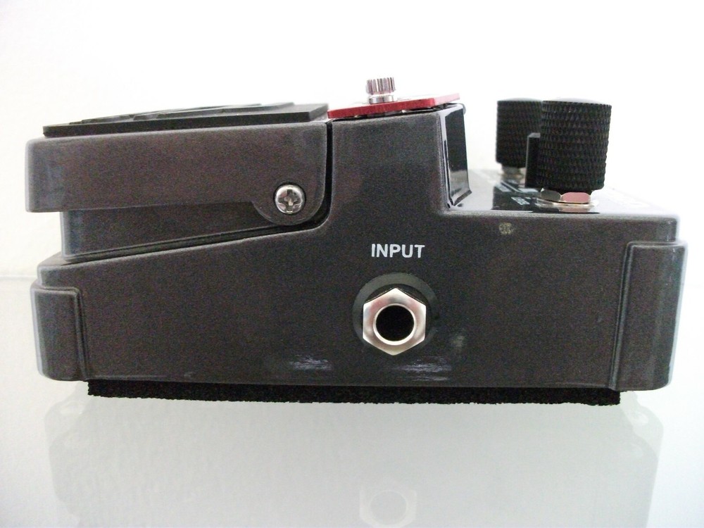 ROCKTRON REACTION SERIES DYNAMIC FILTER (AUTO WAH) DISTORTION EFFECT PEDAL GRAY