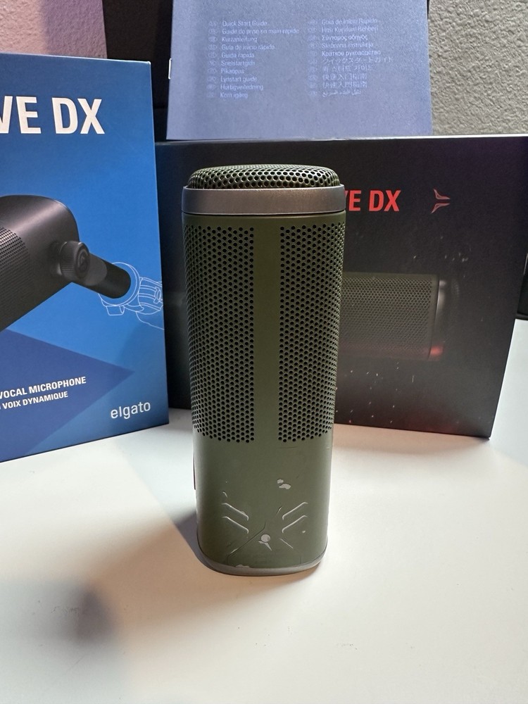 Elgato Wave DX Dynamic Microphone – DOOM: The Dark Ages Edition