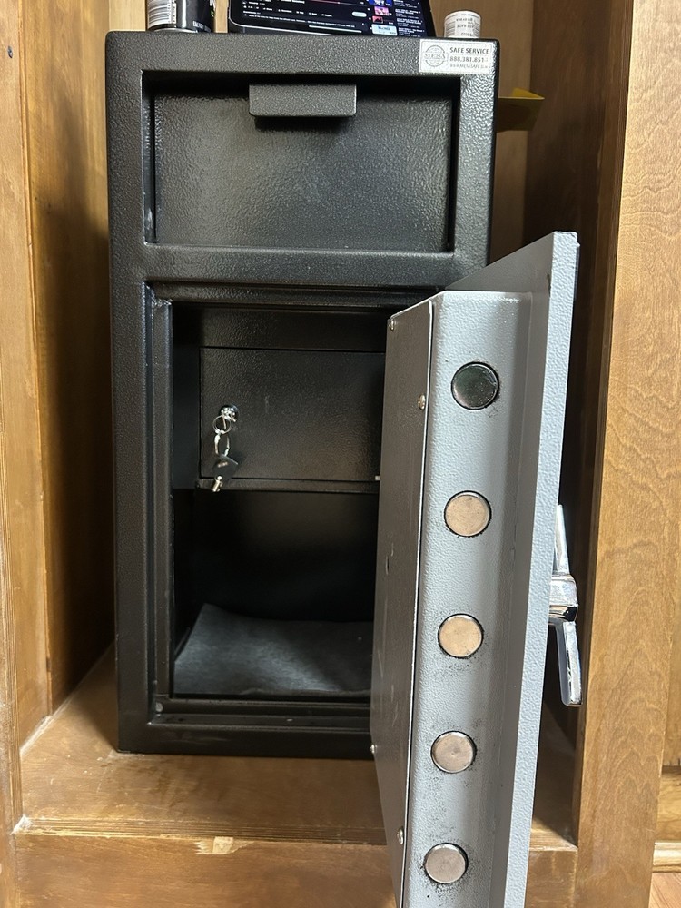 Mesa Depository Combination Safe