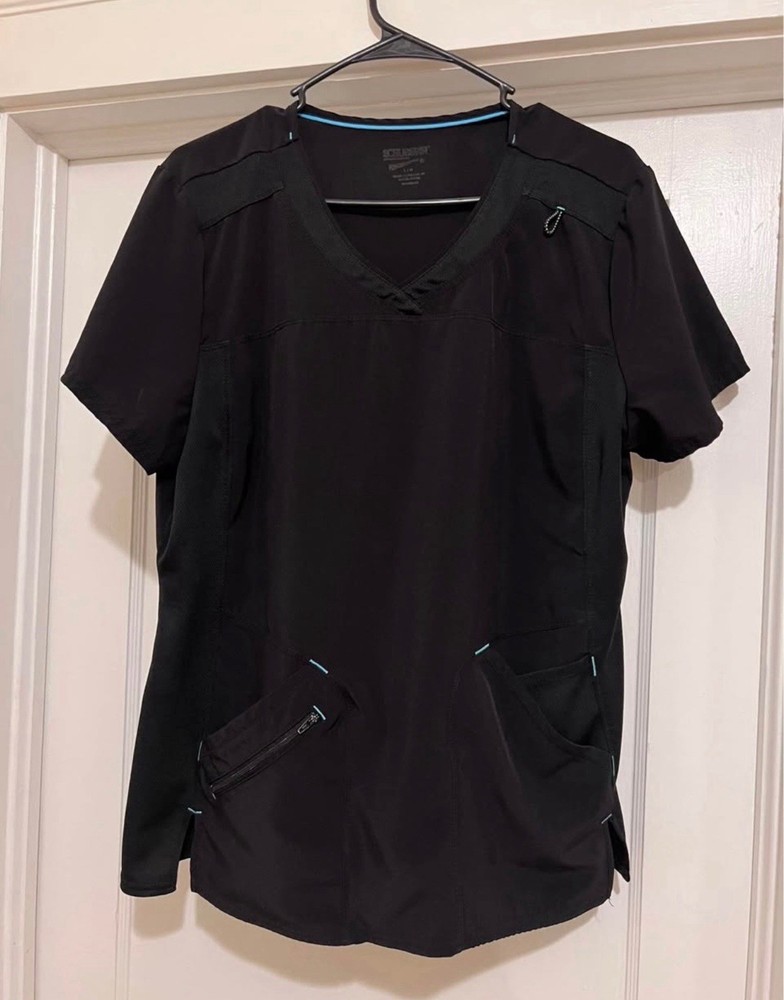 ScrubStar Scrub Wear 8 piece set