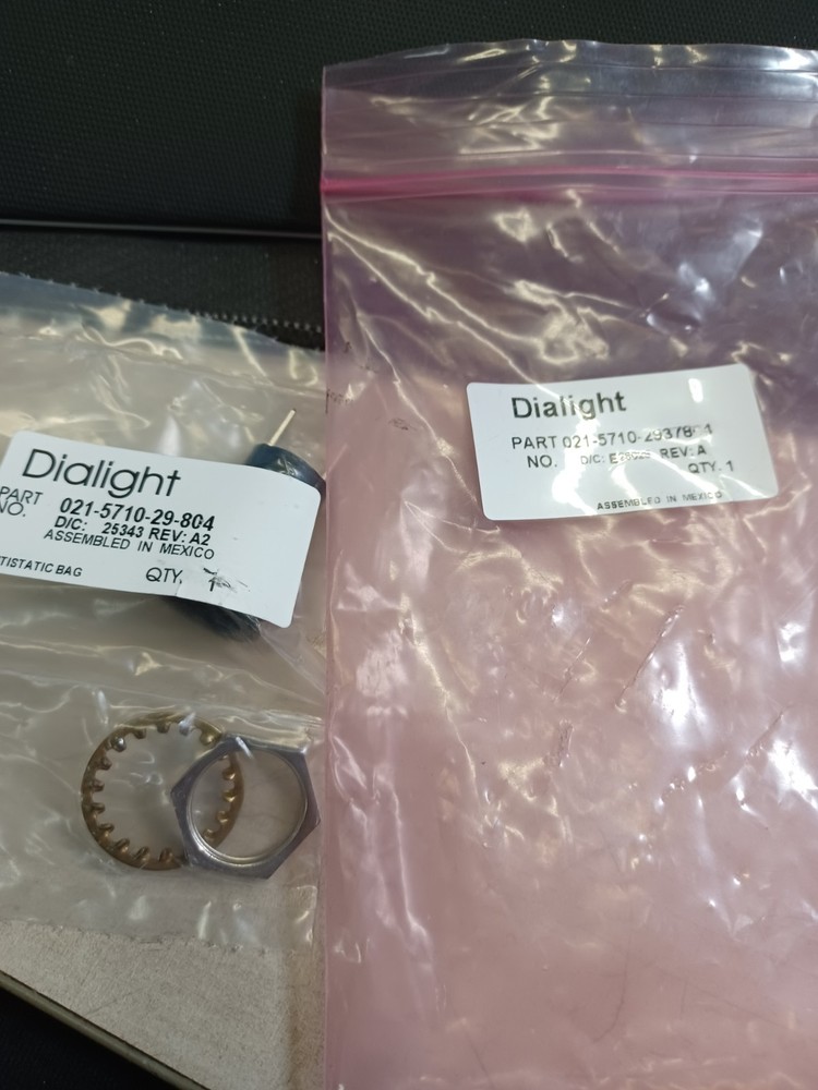 Dialight 021-5710-2937804 Panel Mount Indicator Lamps Light SHIELD Panel IND.