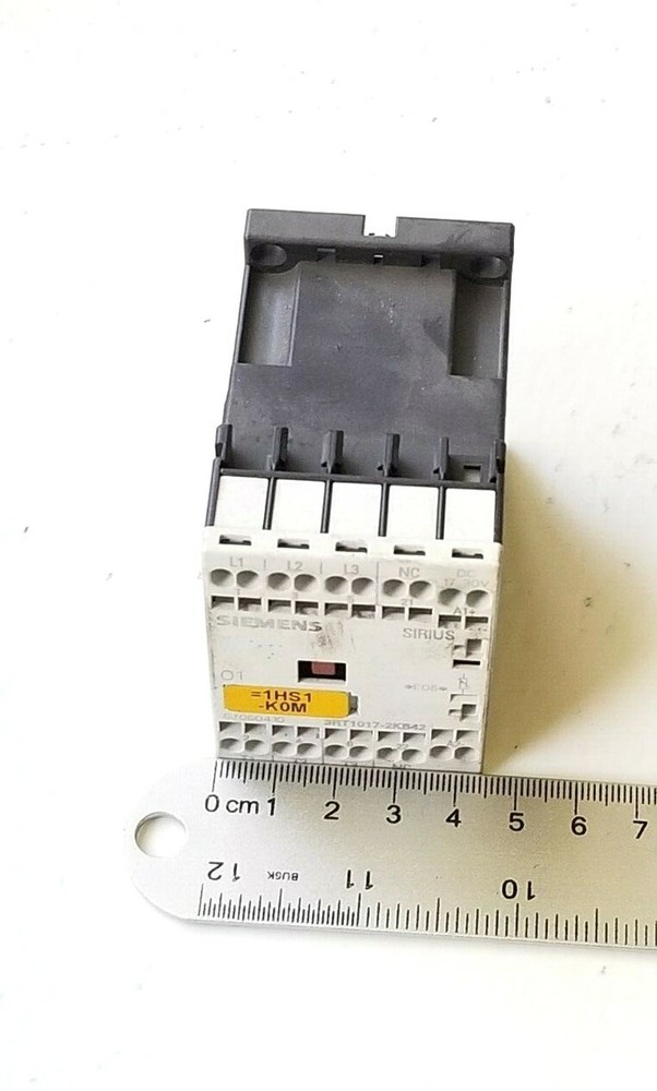 SIEMENS CONTACTOR 3RT1017-2KB42