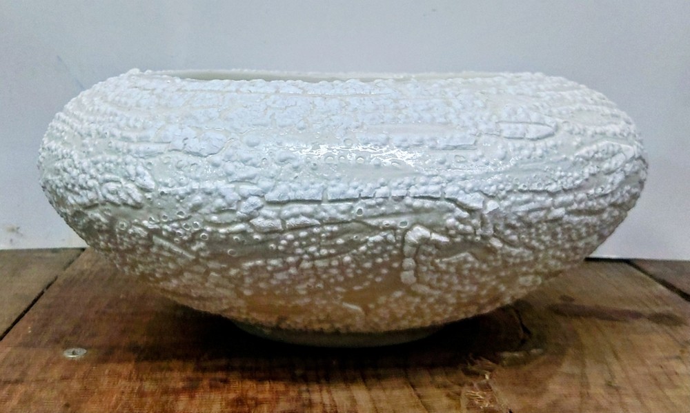 Mid Century Modern Pottery Planter White Crackle Texture Bottom Spaceship 9"