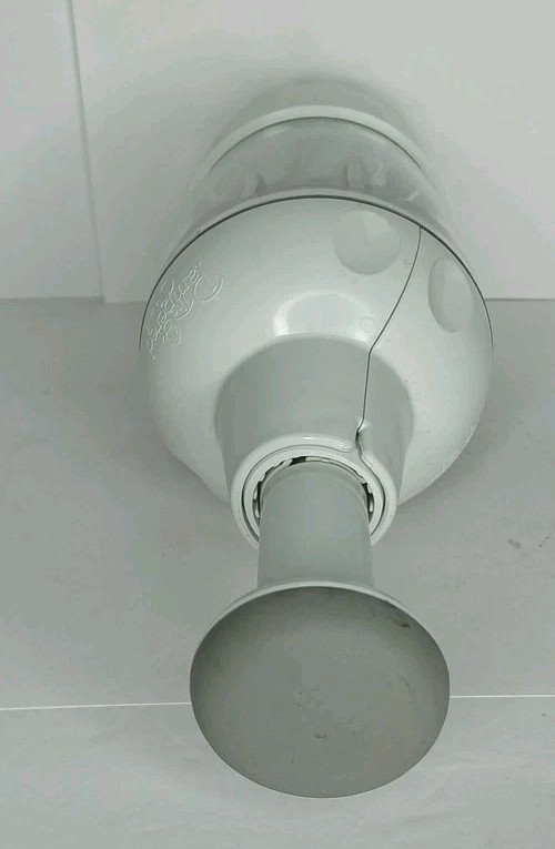 Pampered Chef Push Function Food Chopper - White