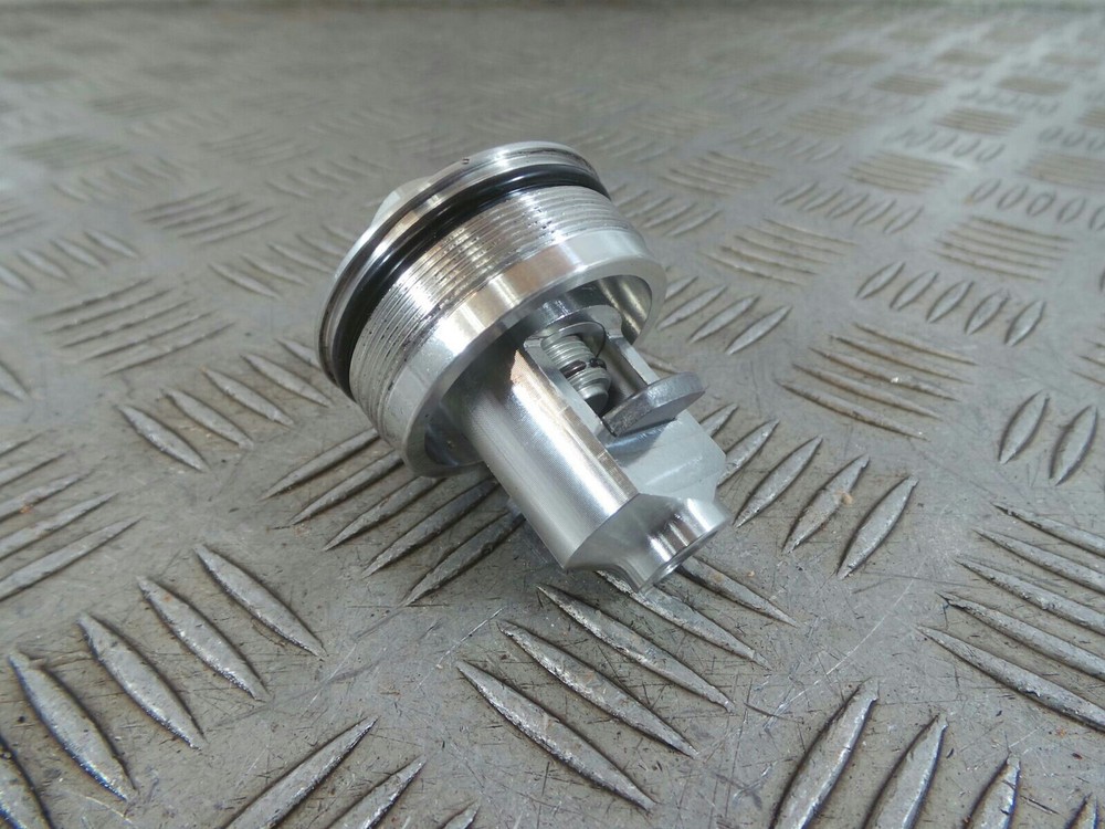 2013 SUZUKI GSR 750 Fork Tops