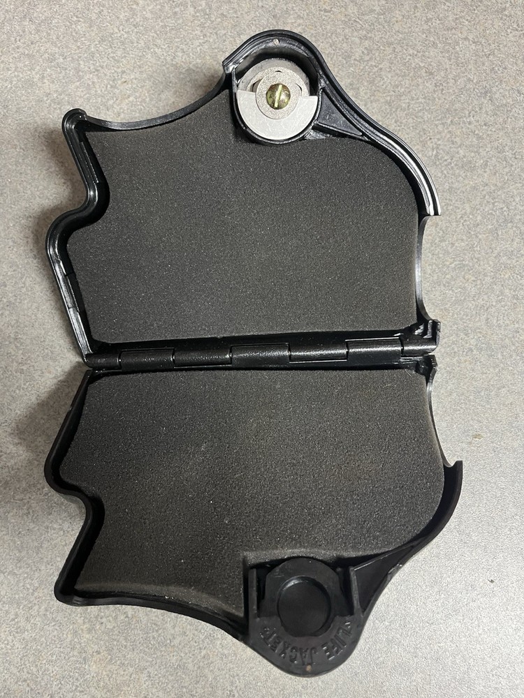 Life Jacket Locking Firearms Gun Safety Pistol Storage Case Solid Plastic LJ1