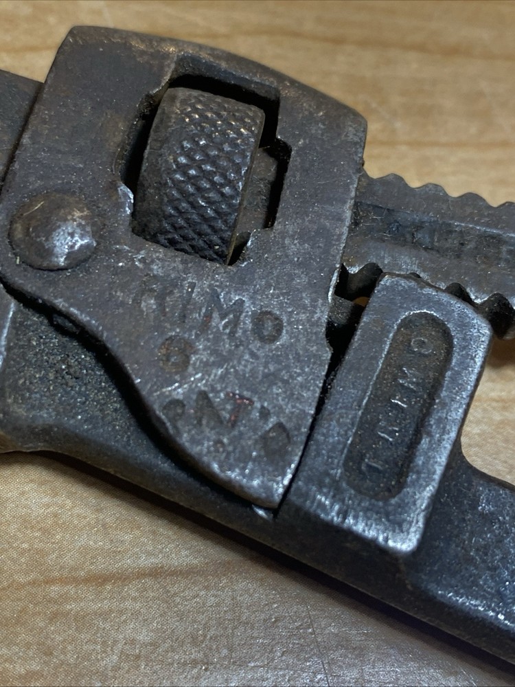 Small TRIMONT / TRIMO SIZE 6 " ADJUSTABLE PIPE WRENCH - Original