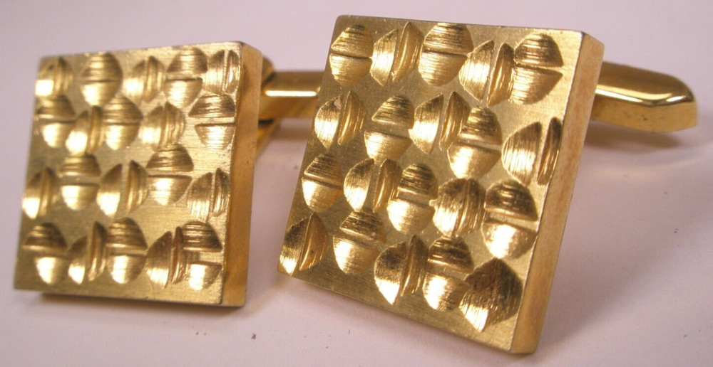 Alternating Texture Simple Design Gold Tone Quality MODERN Cuff Links