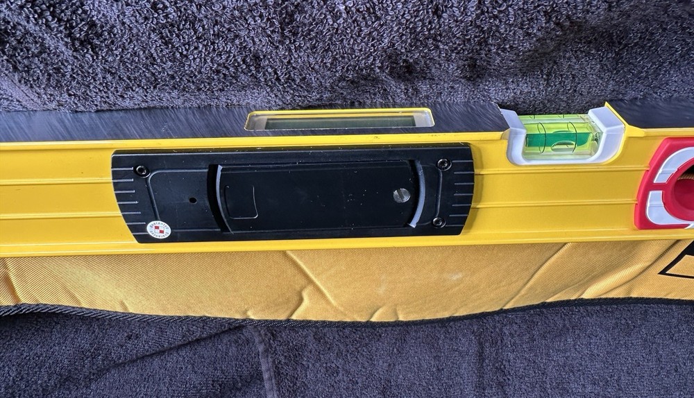 Stabila 48" Tech 196 Electronic Level Dust & Waterproof IP65 With Case