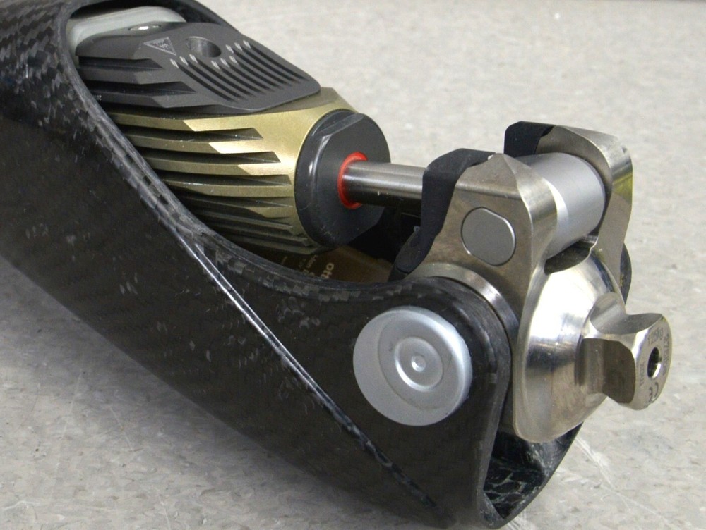 Ottobock Genium X3 3B5-X3 MicroProcessor Knee Bionic Prosthetic w/2R19 Adapter