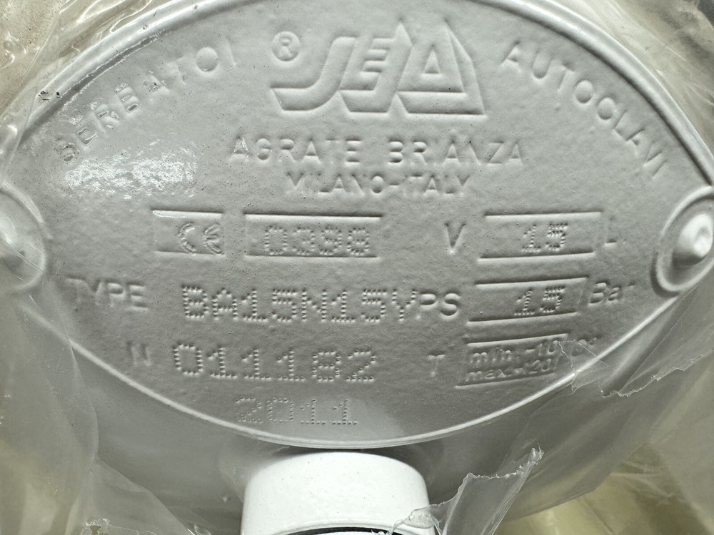 SEA Horizontal Tank, Volume 15 Liters, Pressure 15 Bar, 8.3" O.D. x 20.5" Long