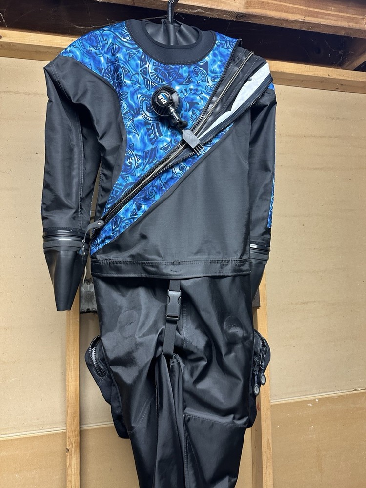 Woman’s DUI Dry Suit TLS350