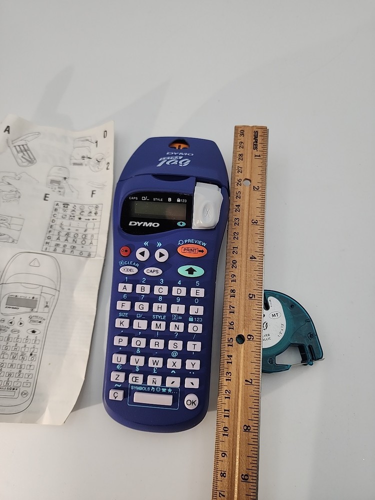 DYMO 2000 Letra Tag Handheld Personal Label Maker Printer 1/2 Inch Label Works