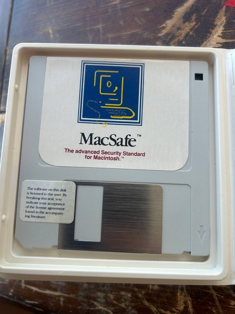 MacSafe Macintosh Security Software 3.5” Floppy Disk w/ Case & Manual