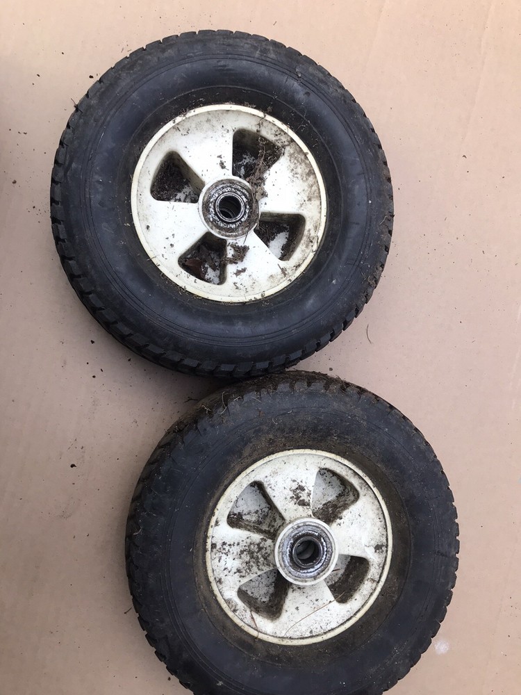 Troy-Bilt Tomahawk Junior model 4634T Wheel tire