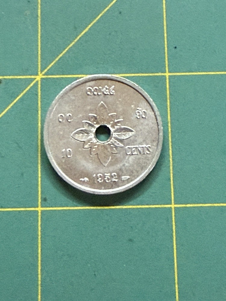 1952 Laos 10 Centiemes coin