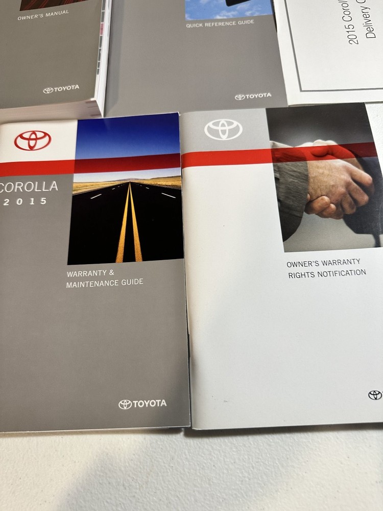 2015 Toyota Corolla Owner's Manual Set