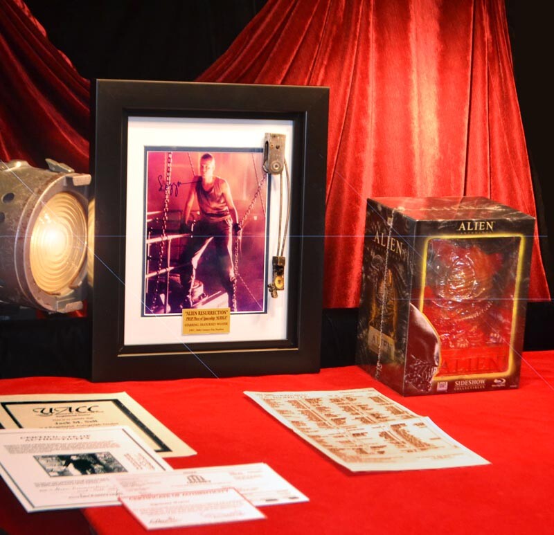 ALIEN Ship Screen-Used PROP, Sigourney Weaver Signed, Sideshow DVD set COA, UACC