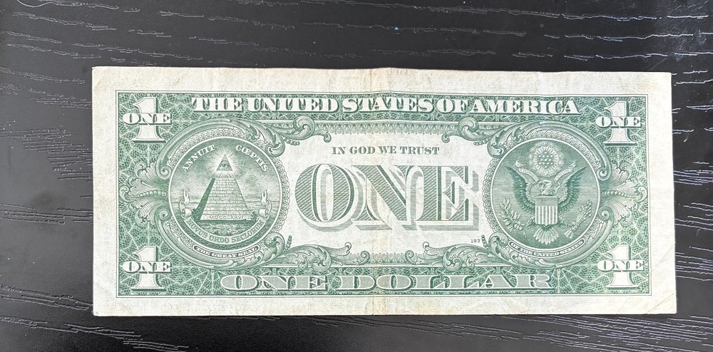 1957 $1 SILVER CERTIFICATE - M76957691A - Nice condition