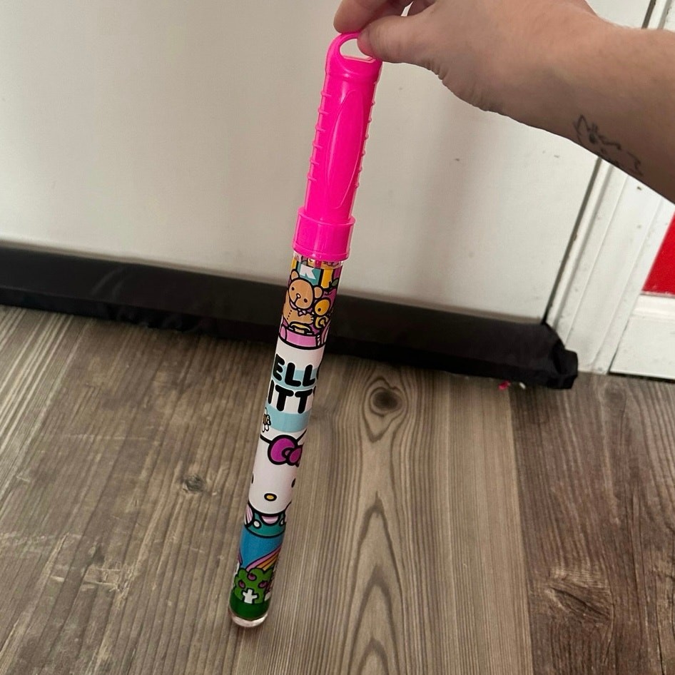 sanrio hello kitty bubble wand