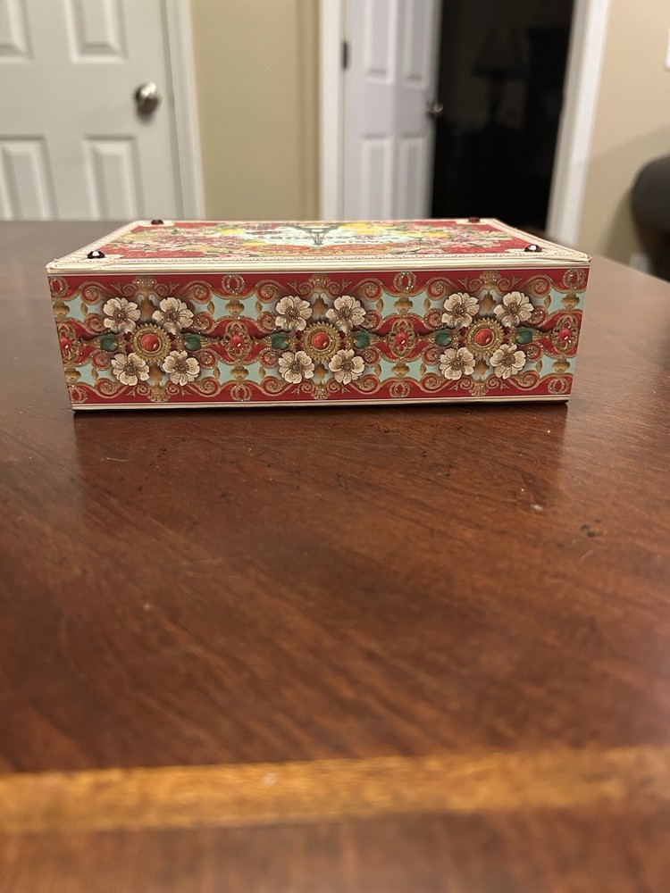 Punch Studio Parisian Nesting Box