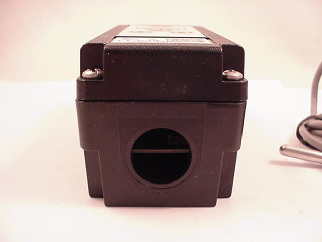 Penn A421ABC-02C Electronic Single Stage Thermostat Control Ships Same Day