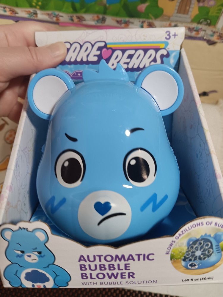 NEW IN BOX CARE BEARS AUTOMATIC BUBBLE BLOWER W/ SOLUTION GRUMPY BEAR 8.25"...
