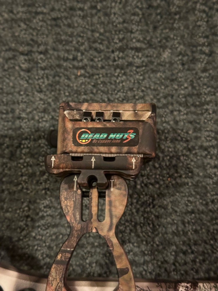 Mathews Z3 Fully Loaded Compound Bow 28” 60lb