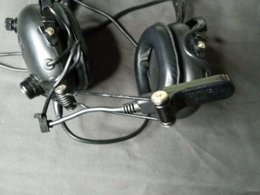 FLIGHTCOM GA Pilot's Communication Headset ▪ Sonetics A-7A.1 Mic