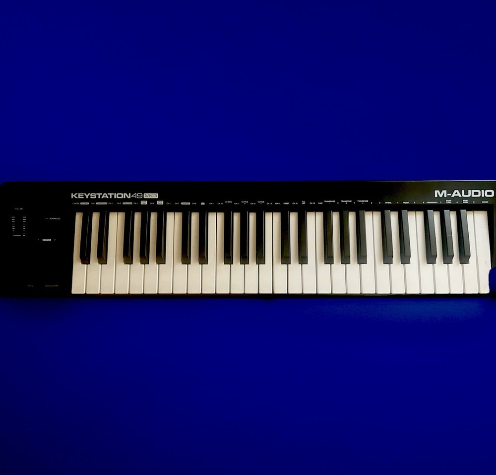 M-Audio Keystation 49 MK3 USB MIDI Controller