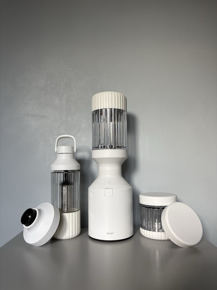 Beast blender and hydration system