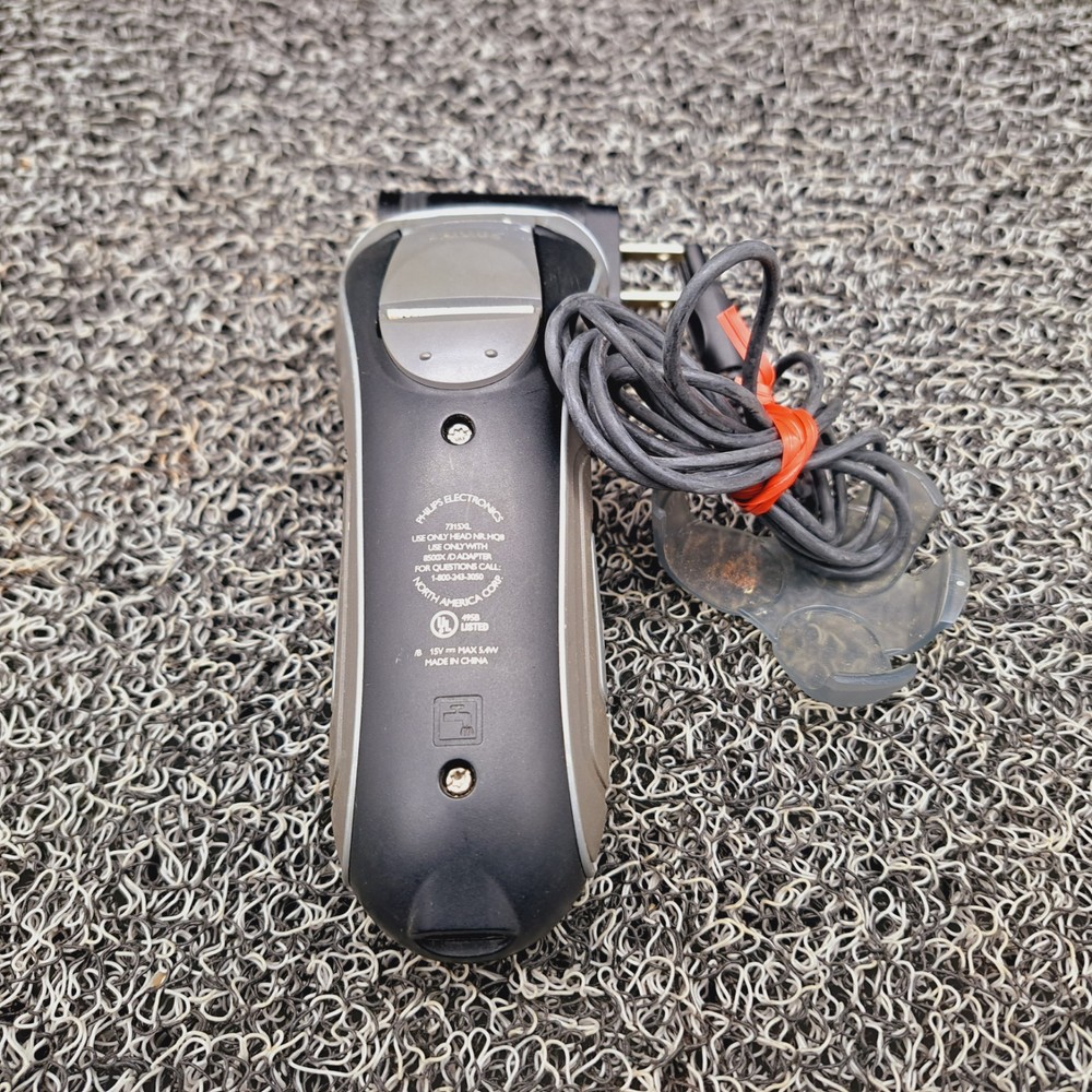 Norelco 7315XL Tripleheader. Cordless Razor, Washable.