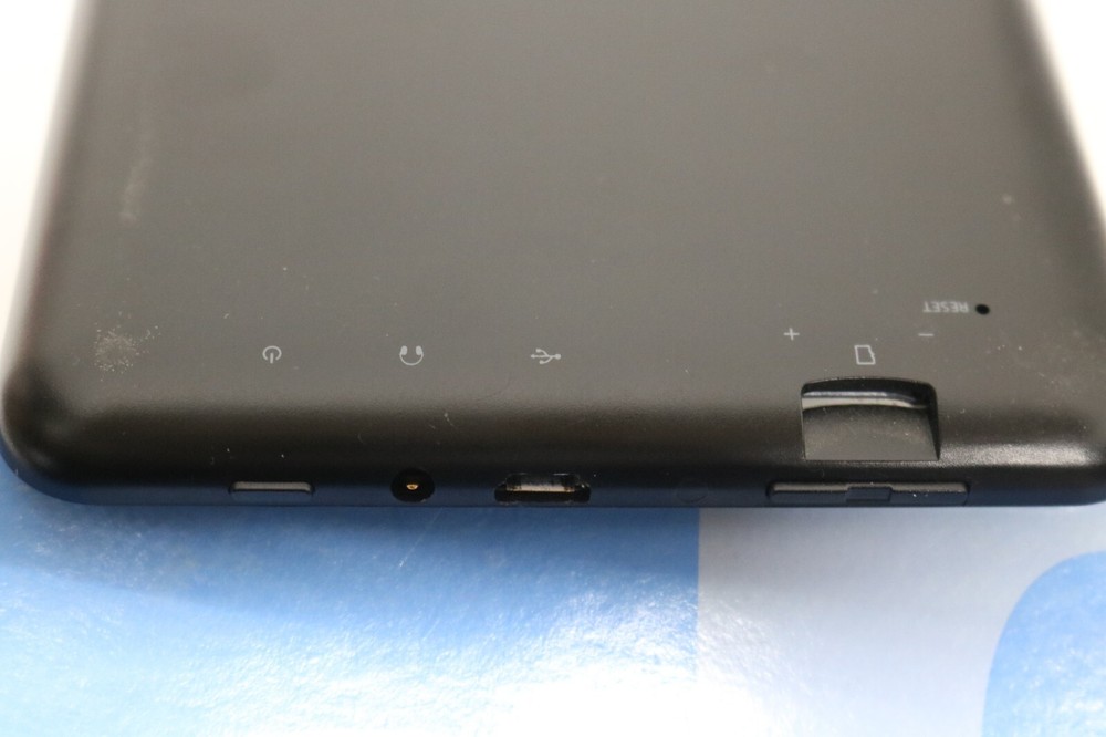 Polaroid Android Tablet P709