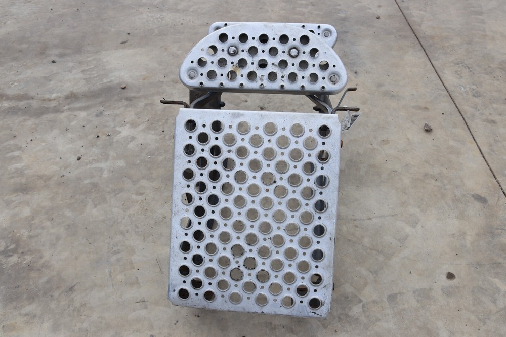 1996-2010 KENWORTH T2000 LEFT DRIVER SIDE FAIRING STEP FRAME OEM