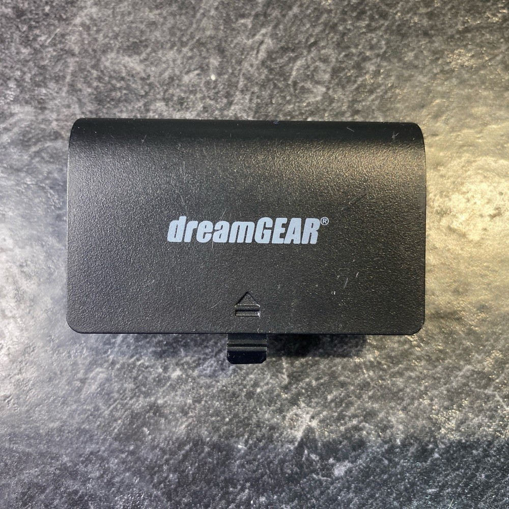dreamGEAR® DGXB1-6630 Rechargeable Battery Pack for Xbox One Controller