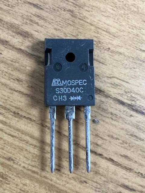 S30D40C   Mospec  DUAL SCHOTTKY BARRIER RECTIFIER