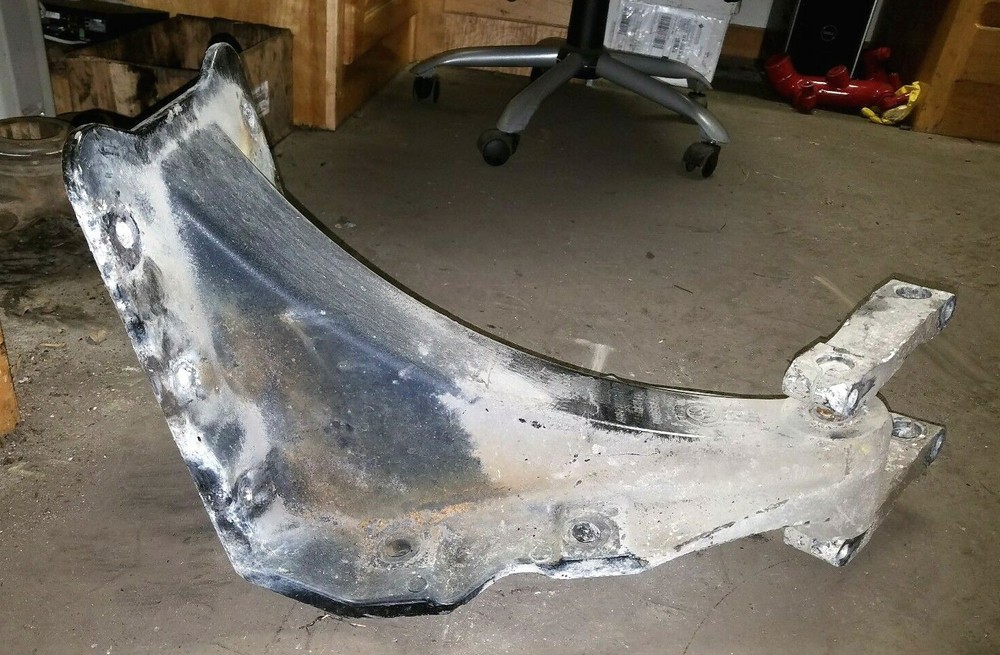 KENWORTH T2000 LEAF SPRING HANGER A85-1200-1