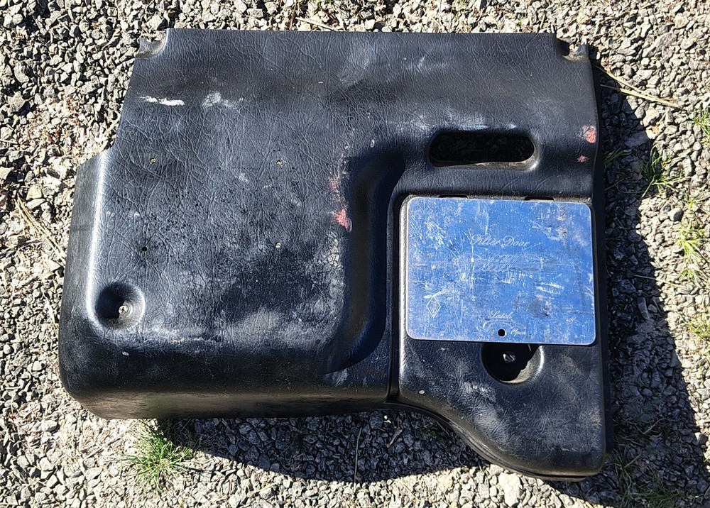 PETERBILT 18-04235M001 PANEL-SERVICE