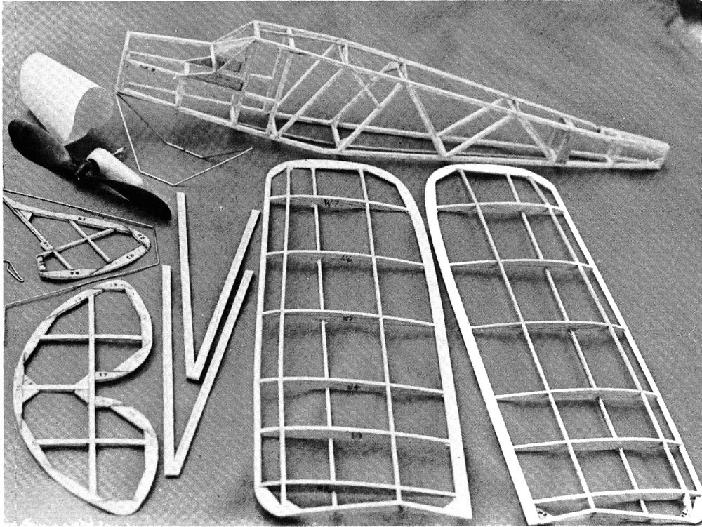 Model Airplane Plans (FF): D.H. Puss Moth 25" Scale Rubber-Powered by Ray Booth