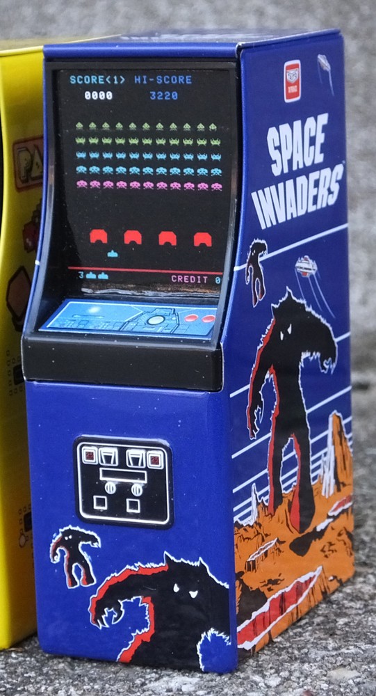 4 Pc - Pac Man, Ms Pac Man, Space Invaders & Hello Kitty Arcade Game 1/24 Minis