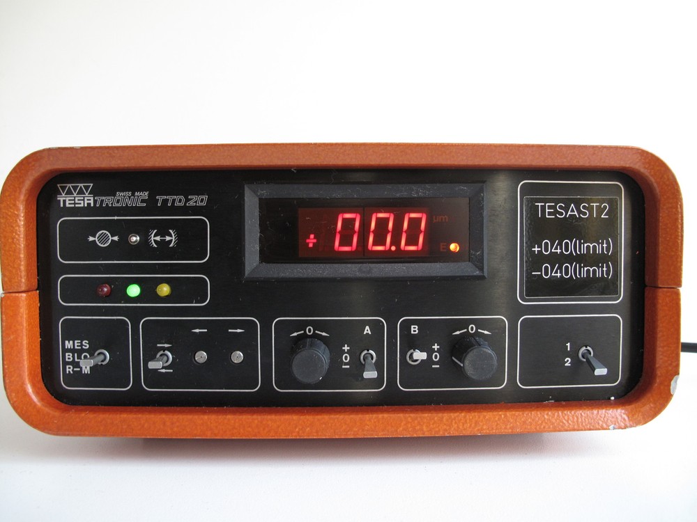 TESATRONIC TTD20, TESATRONIC 544.1018 Length Measuring READOUT CONTROLLER