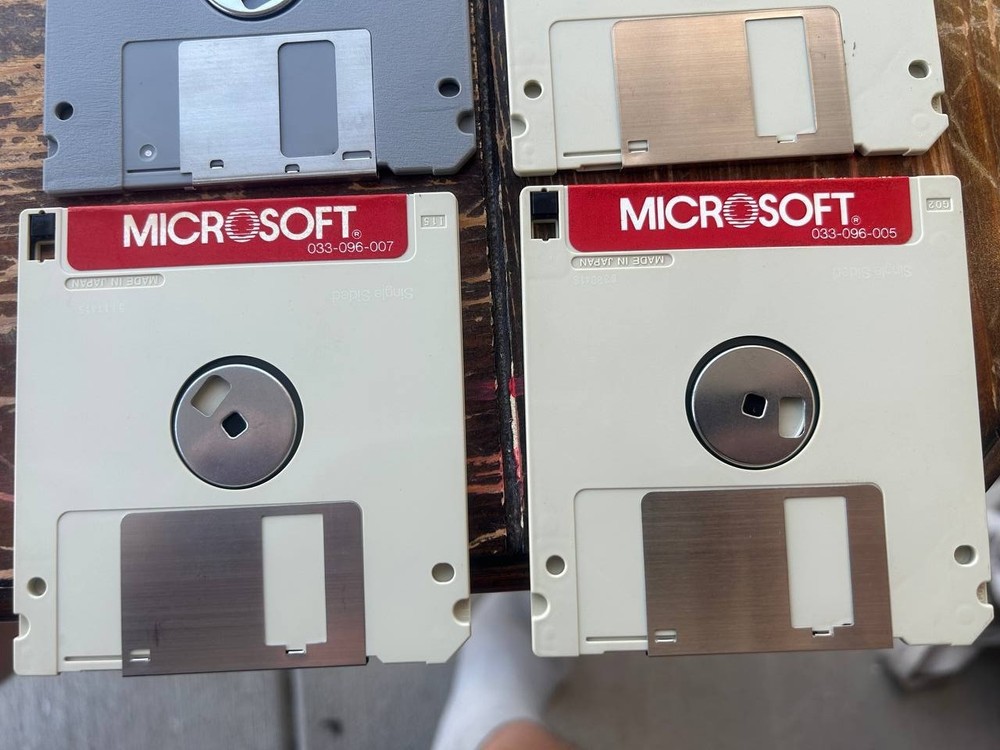 Microsoft Business Pack Macintosh w/ Word Multiplan Chart File Disks